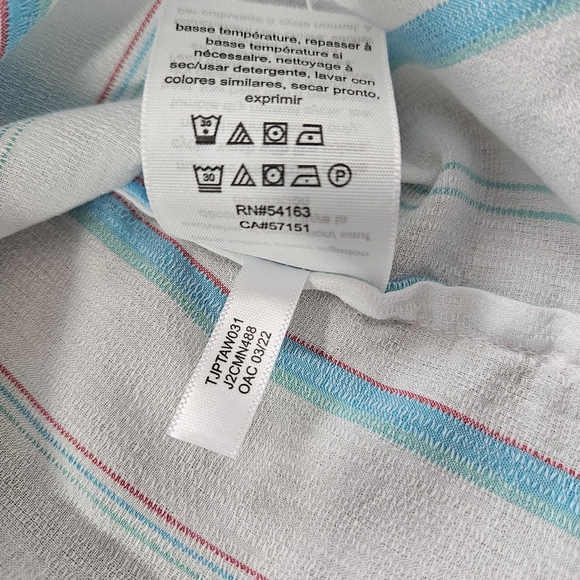 Tommy Hilfiger Boy's Button down - Picture 8 of 8